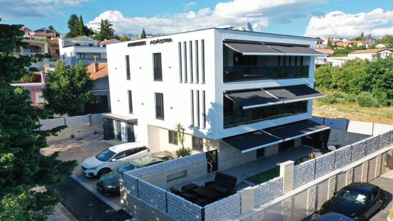 Adastra Apartments Масленица Екстериор снимка