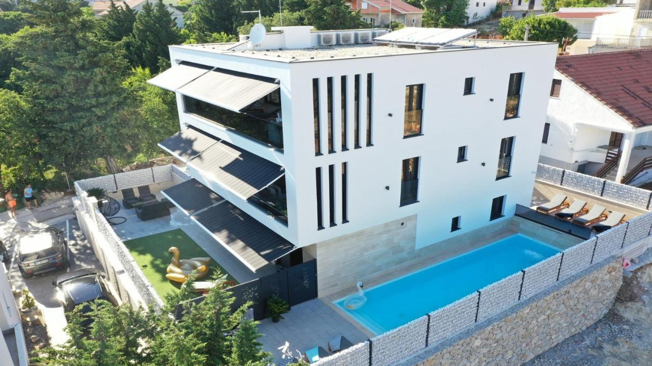 Adastra Apartments Масленица Екстериор снимка