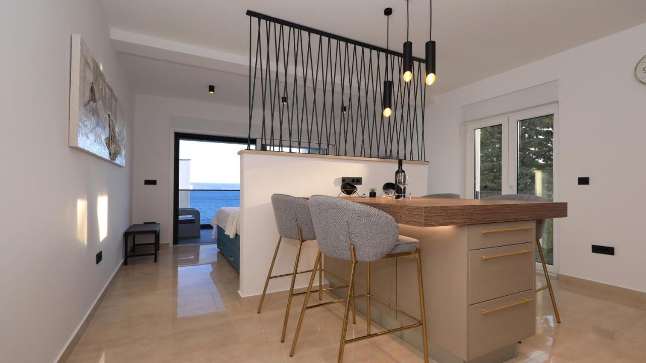 Adastra Apartments Масленица Екстериор снимка