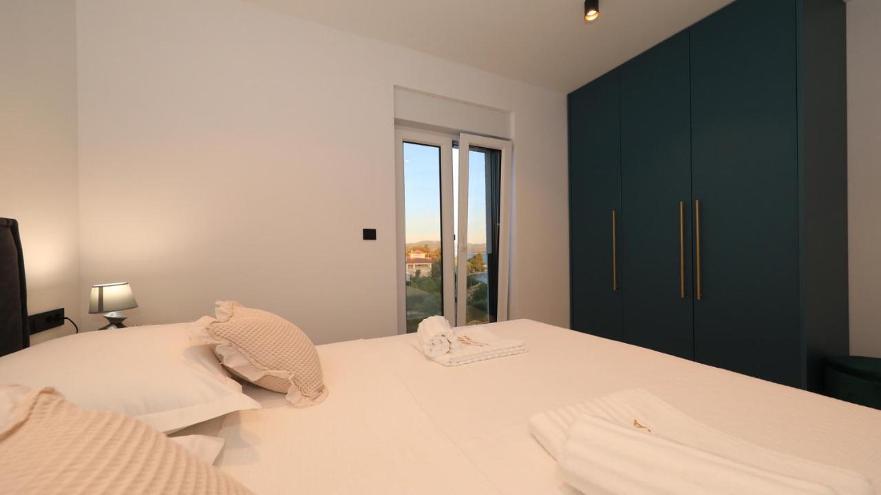 Adastra Apartments Масленица Екстериор снимка