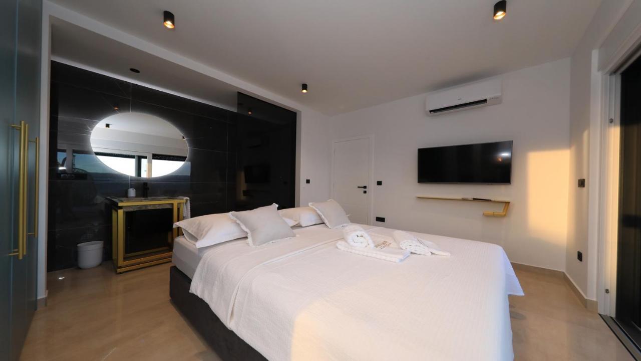 Adastra Apartments Масленица Екстериор снимка